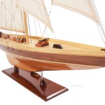 Y047 Shamrock Medium Sailboat Model 